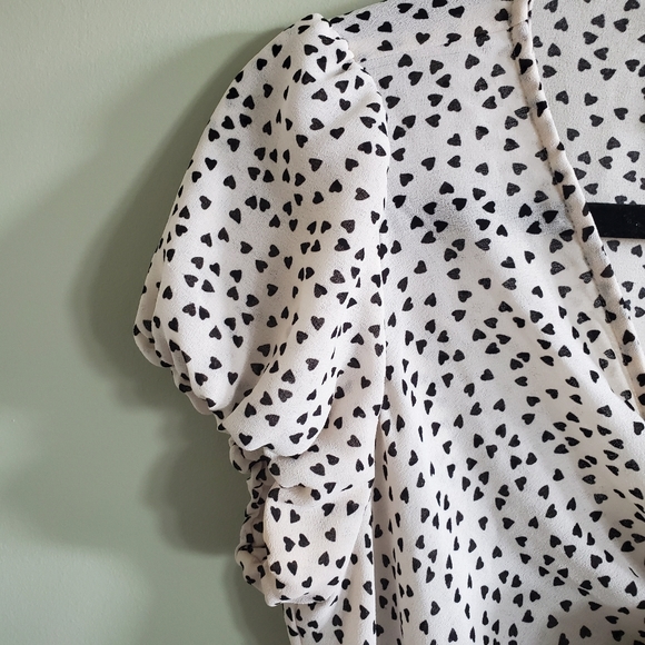 Max Studio Beige Front Tie Blouse Size M - Picture 3 of 5